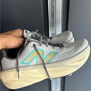 New Balance More v5 - US 14 D